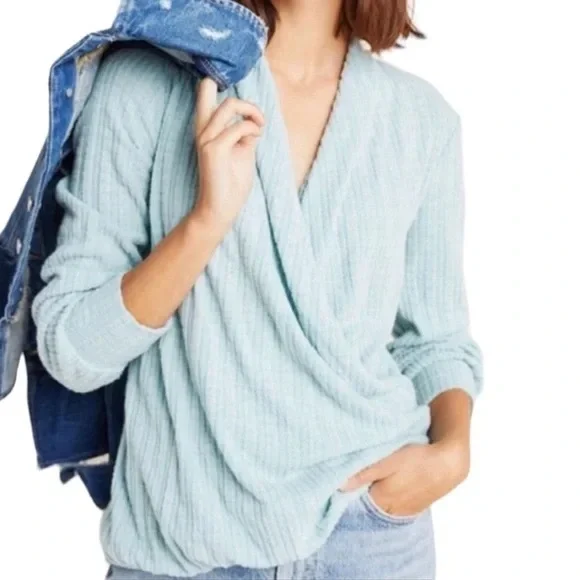 ❤️ Anthropologie x Maeve ‘Rafela Hacci’ Faux Wrap Sweater in Mint - Picture 3 of 11
